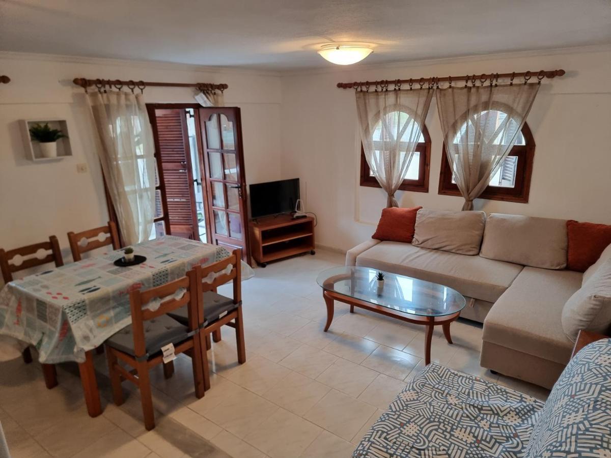 Lucas4 Flogita Apartment Exterior photo